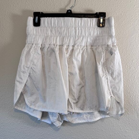 Free People Movement White High Rise Running Shorts Womens XL Gym Workout Casual - Picture 1 of 8